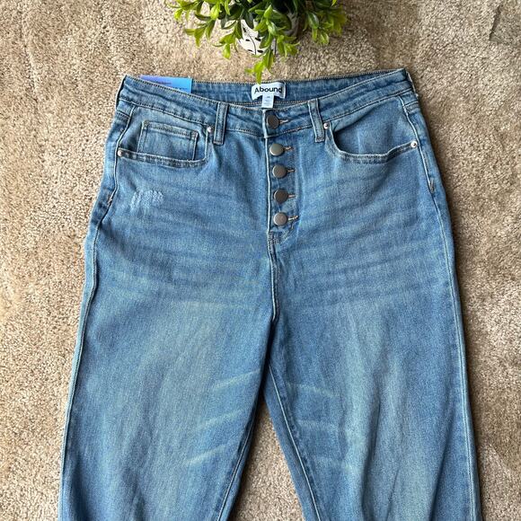 NWT Abound Mom Jean Button-Fly Light Stone Wash Distressed 90s Jeans Size 29 - Picture 6 of 16